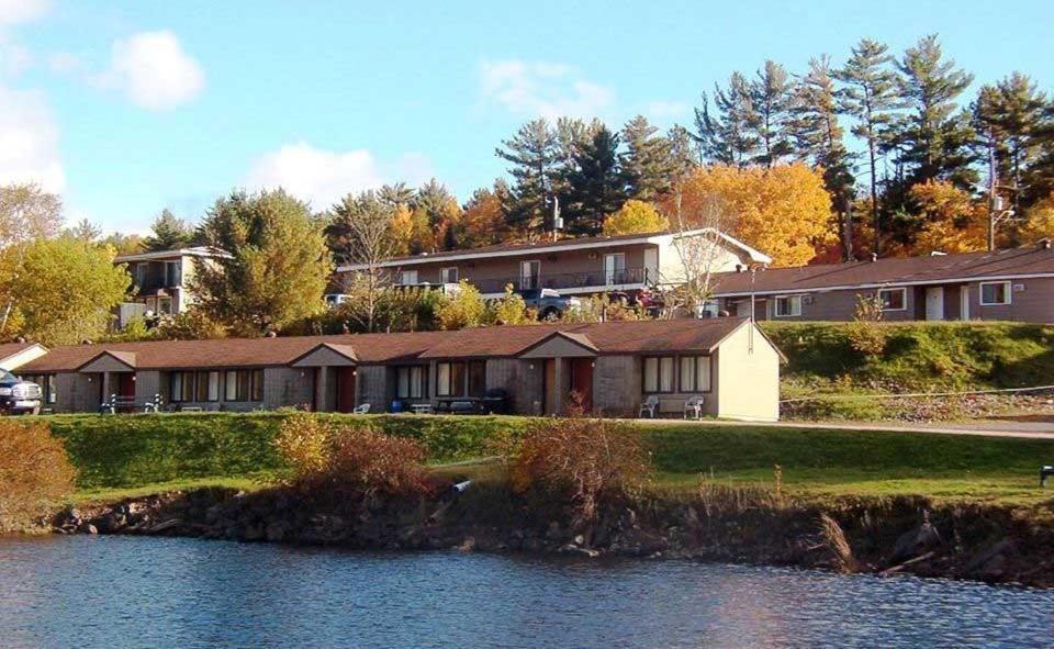 Valois Motel & Restaurant Mattawa Bagian luar foto
